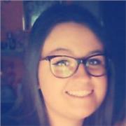 Studentessa universitaria offre lezioni private